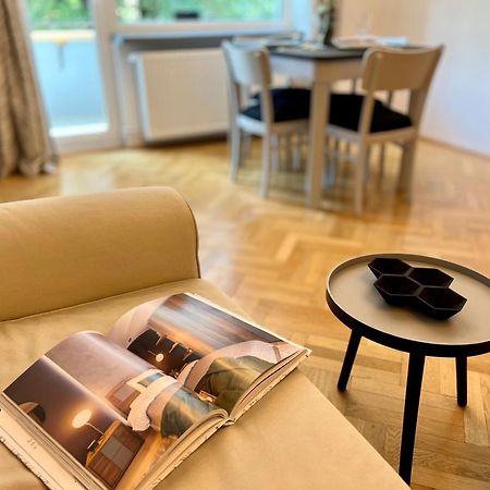 Castanilor 6 - Hip Industrial Apartment Close To City Centre Braşov Exteriör bild