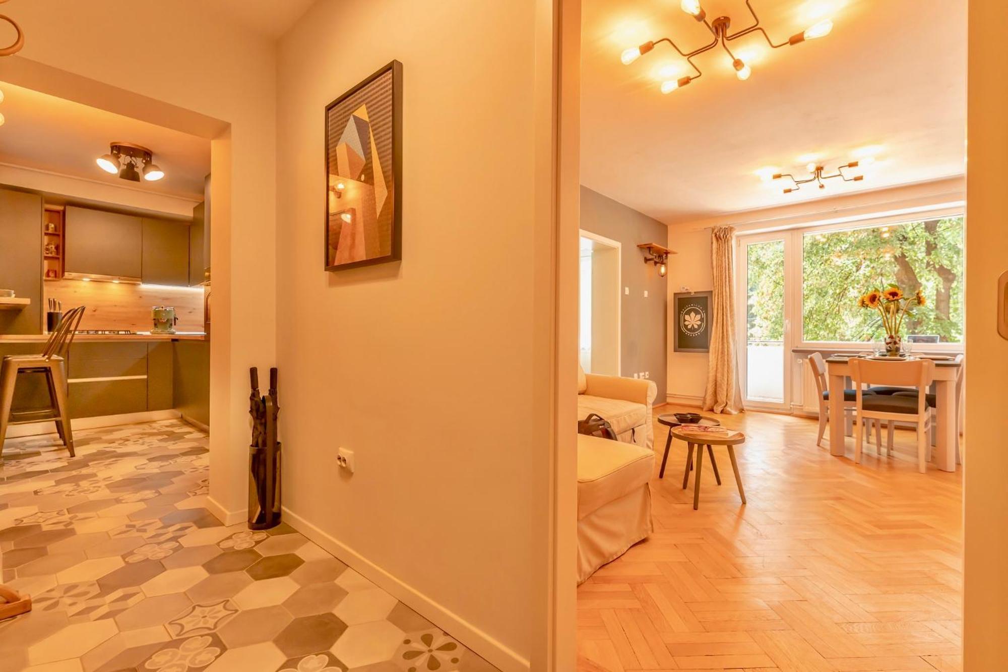 Castanilor 6 - Hip Industrial Apartment Close To City Centre Braşov Exteriör bild