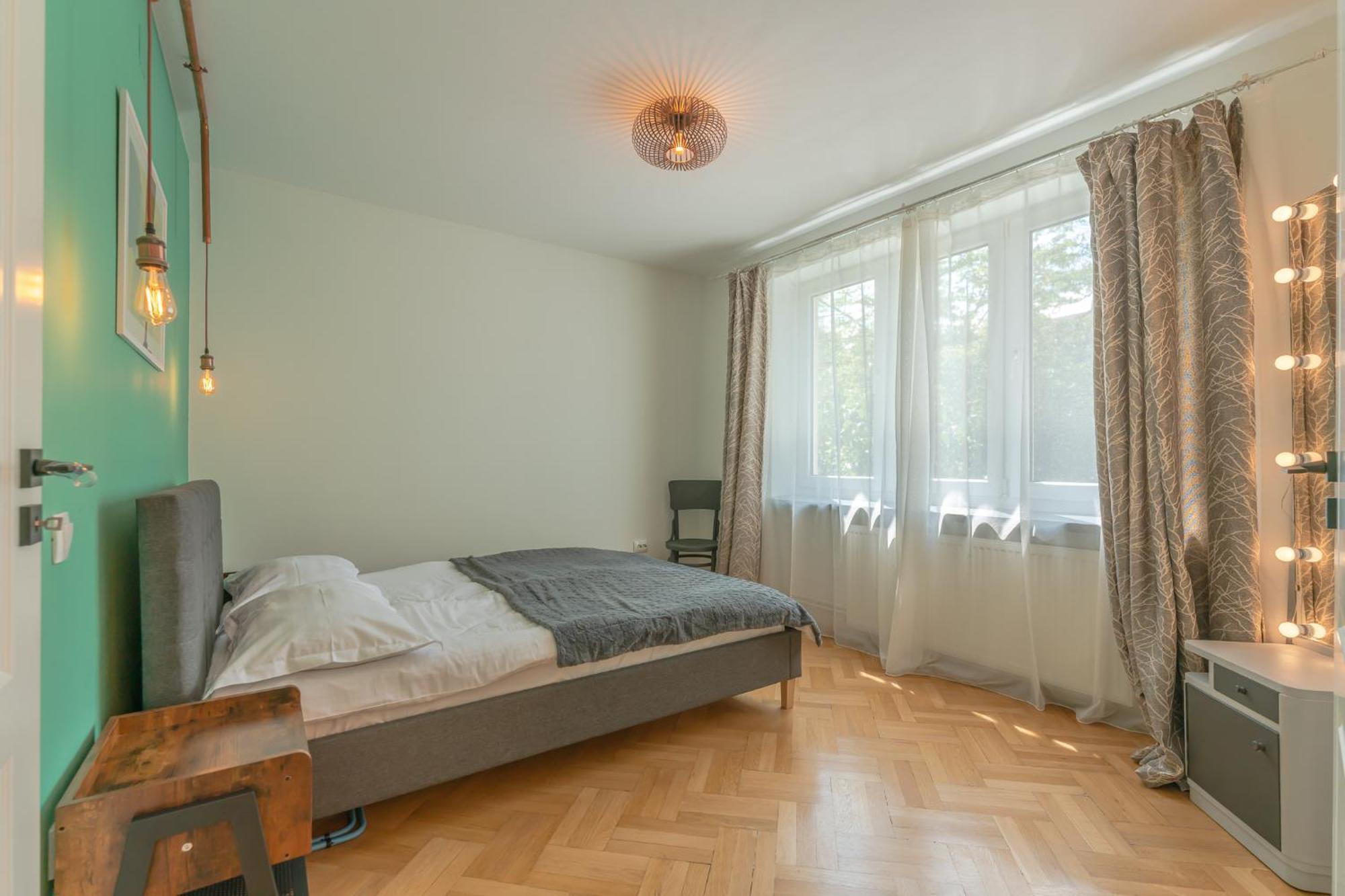 Castanilor 6 - Hip Industrial Apartment Close To City Centre Braşov Exteriör bild