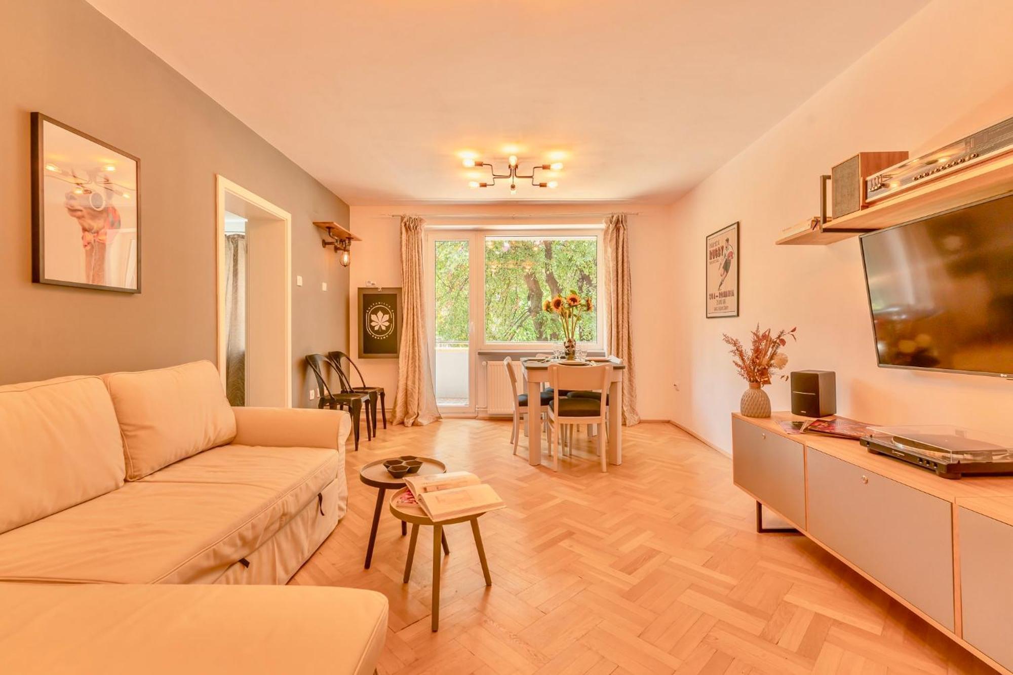 Castanilor 6 - Hip Industrial Apartment Close To City Centre Braşov Exteriör bild