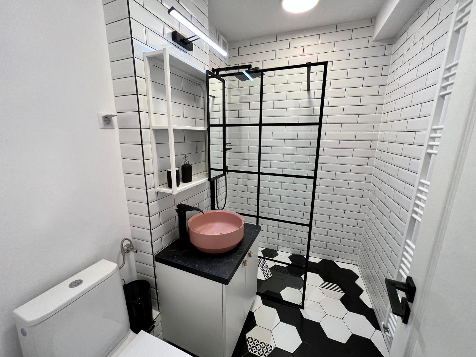 Castanilor 6 - Hip Industrial Apartment Close To City Centre Braşov Exteriör bild