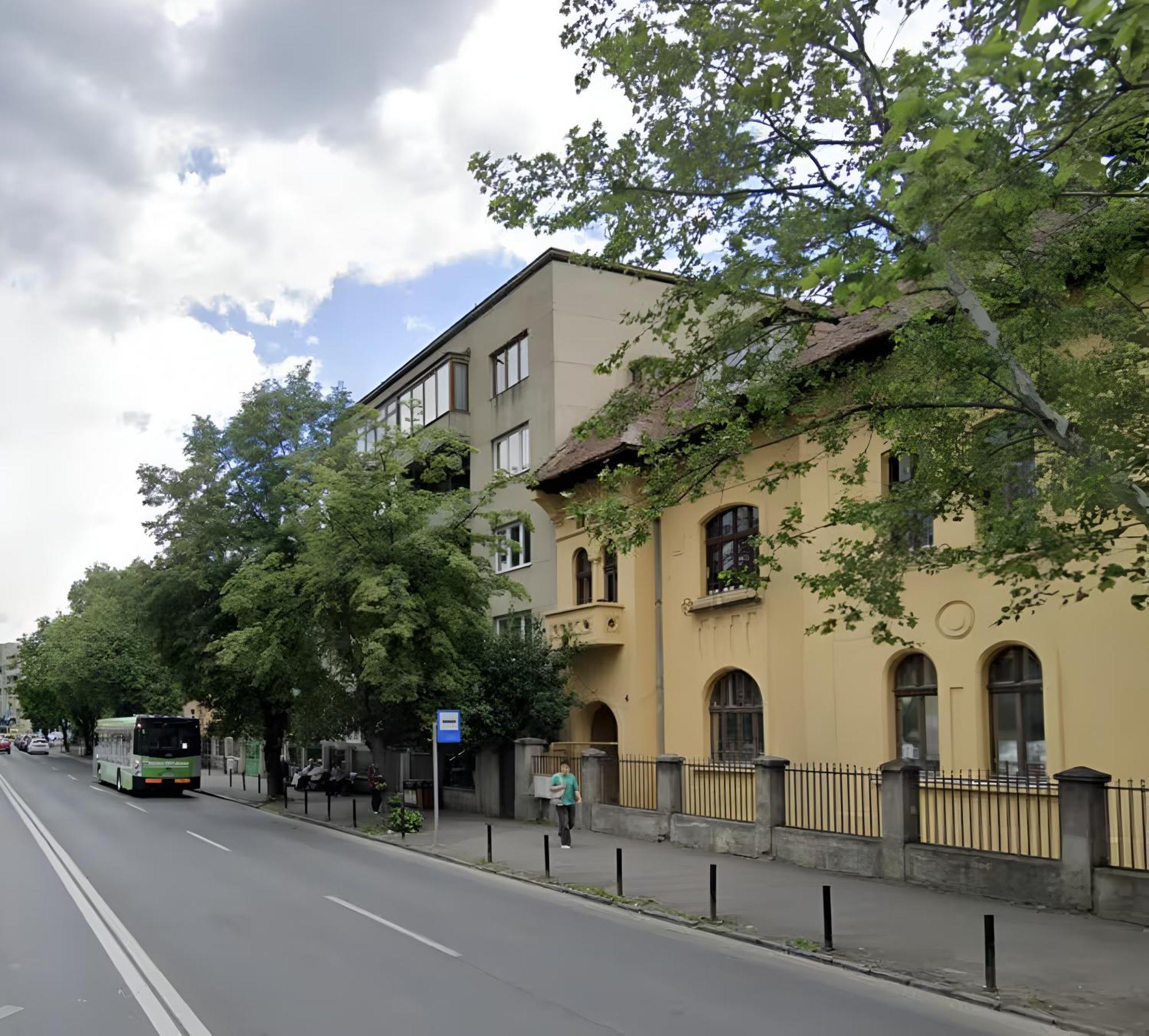 Castanilor 6 - Hip Industrial Apartment Close To City Centre Braşov Exteriör bild